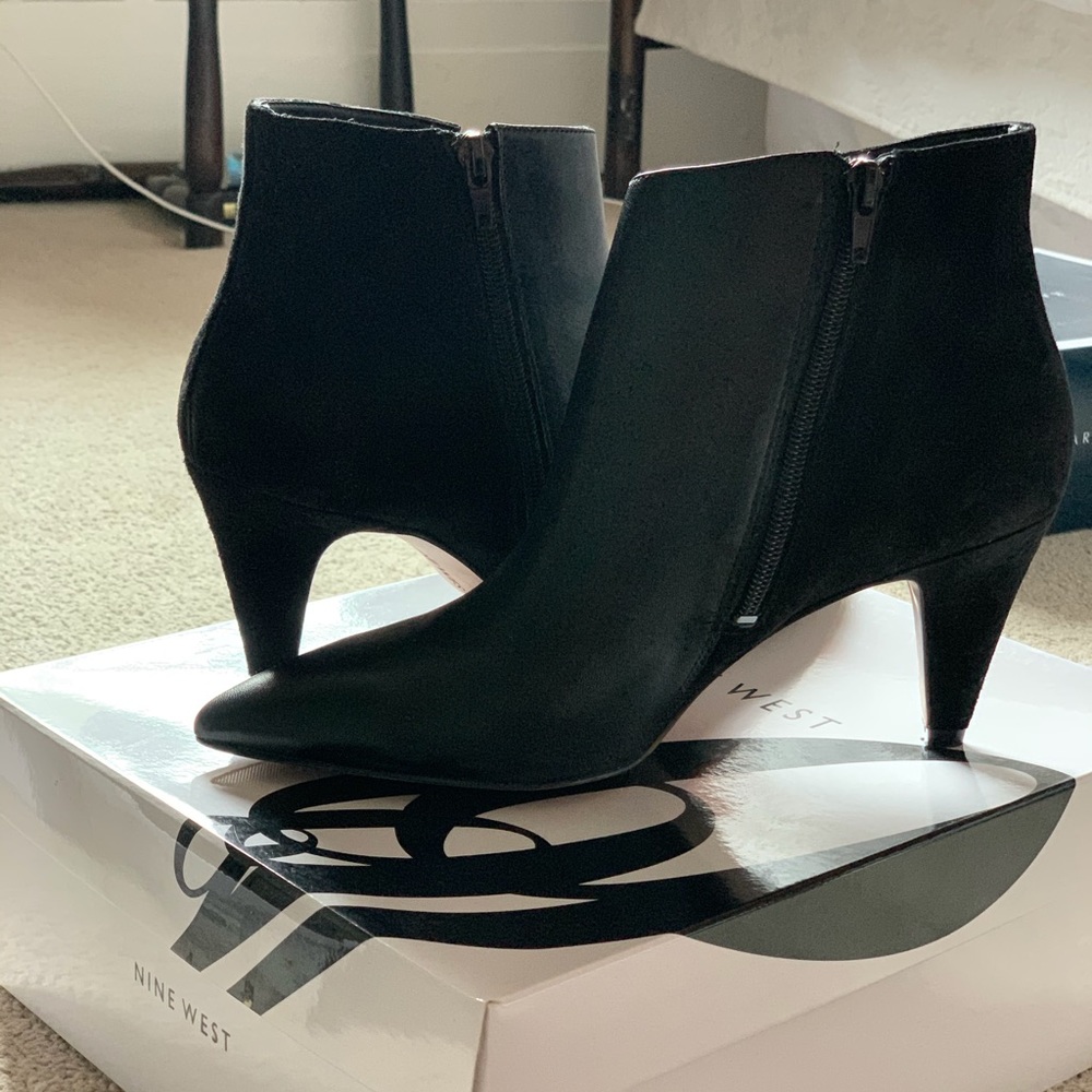 Black Leather and Suede pointed toe bootie